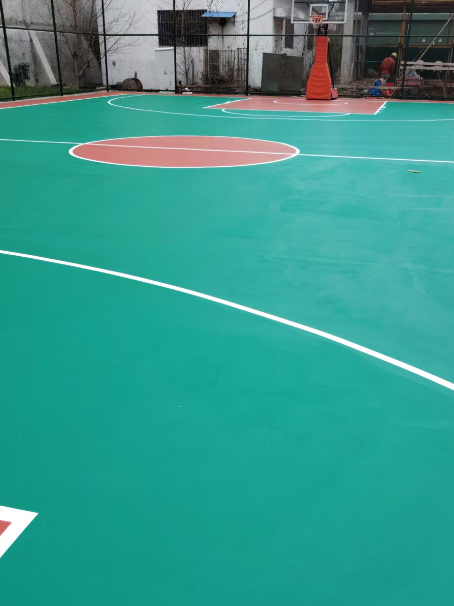 镇赉 球场长期使用易出现地面开裂
